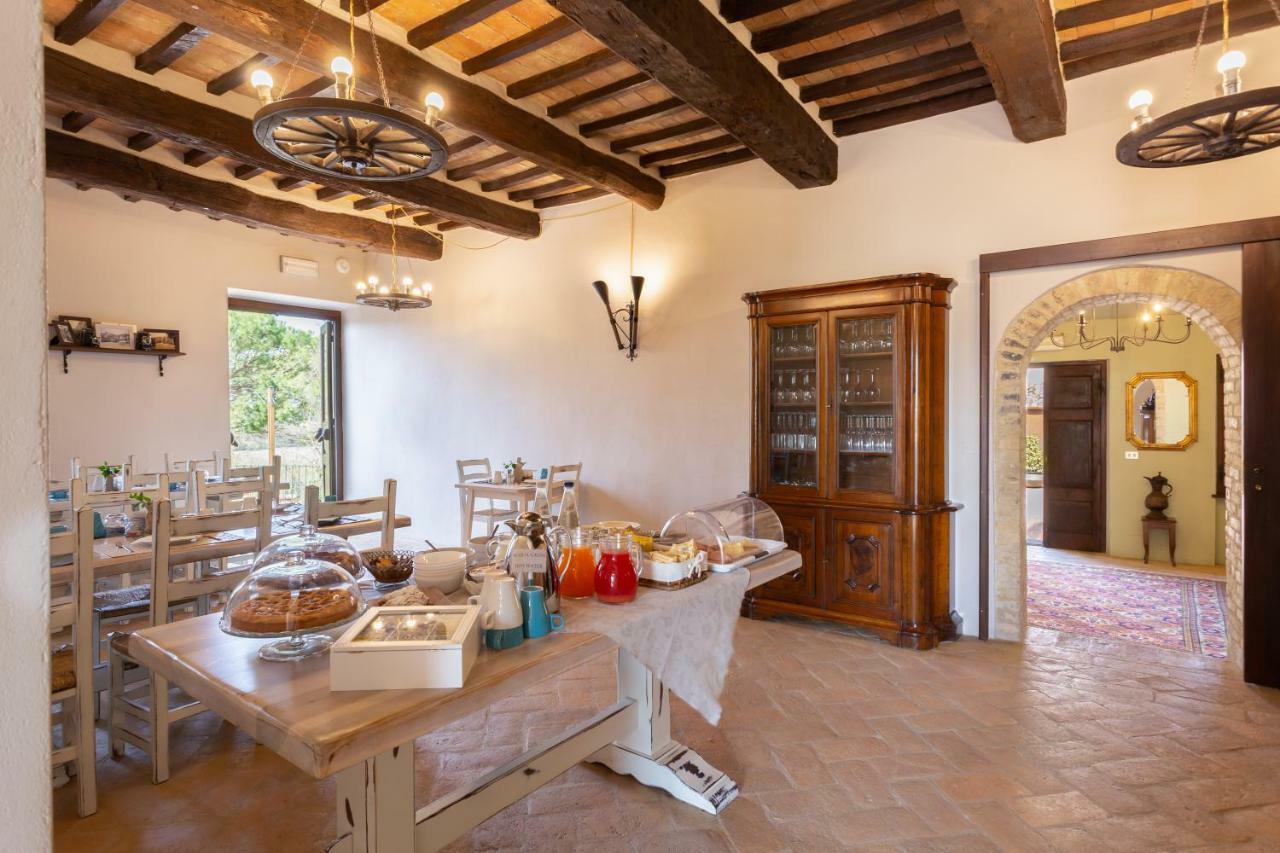 Gh Borgo Pulciano Agriturismo Montone  Exteriér fotografie