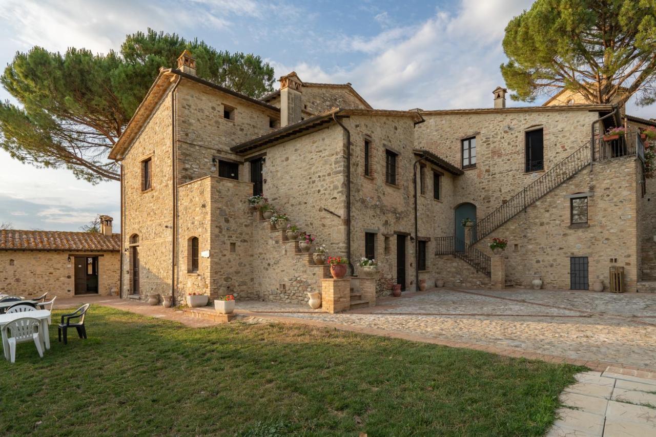 Gh Borgo Pulciano Agriturismo Montone  Exteriér fotografie